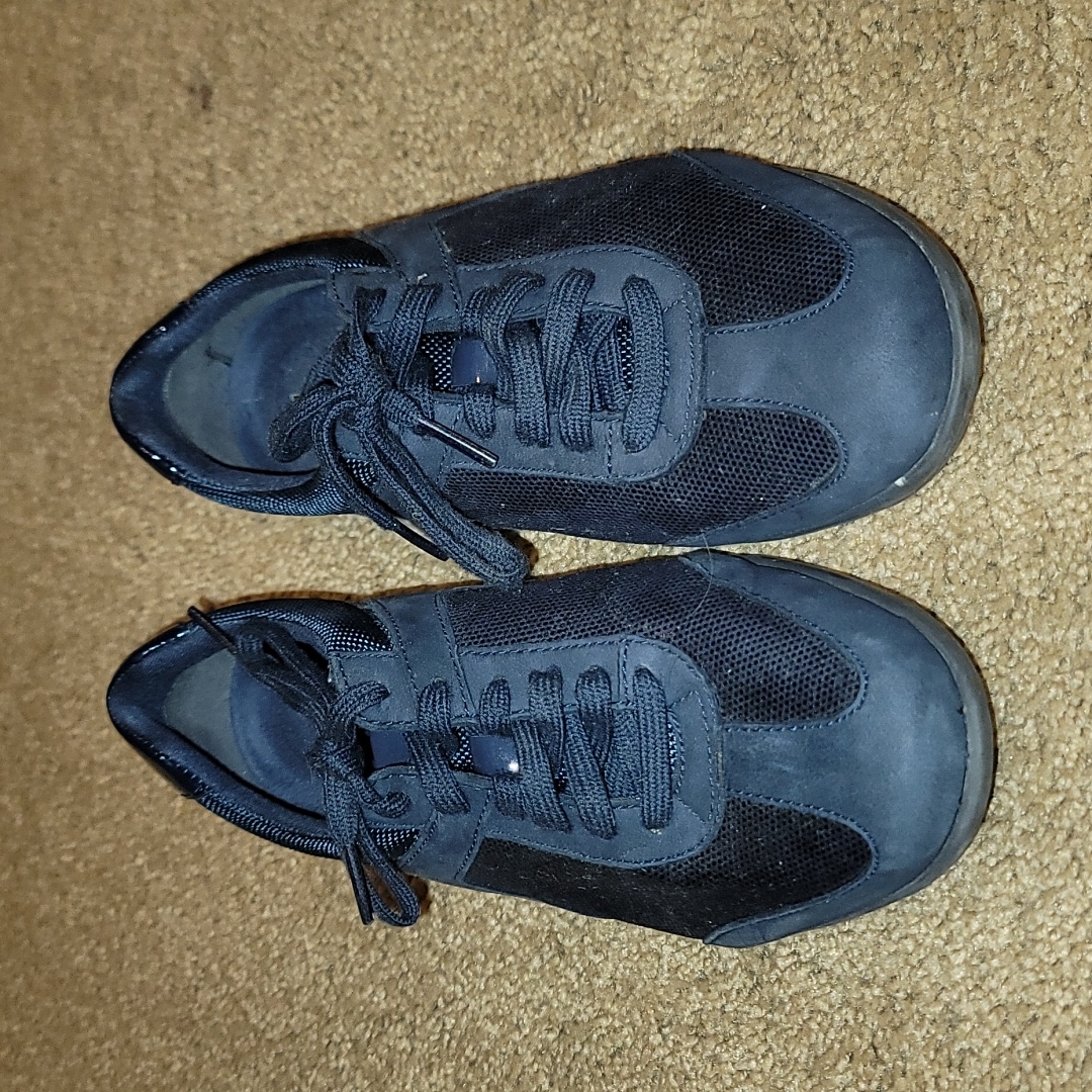 Great Condition Rockport Girls Shoes Size 5